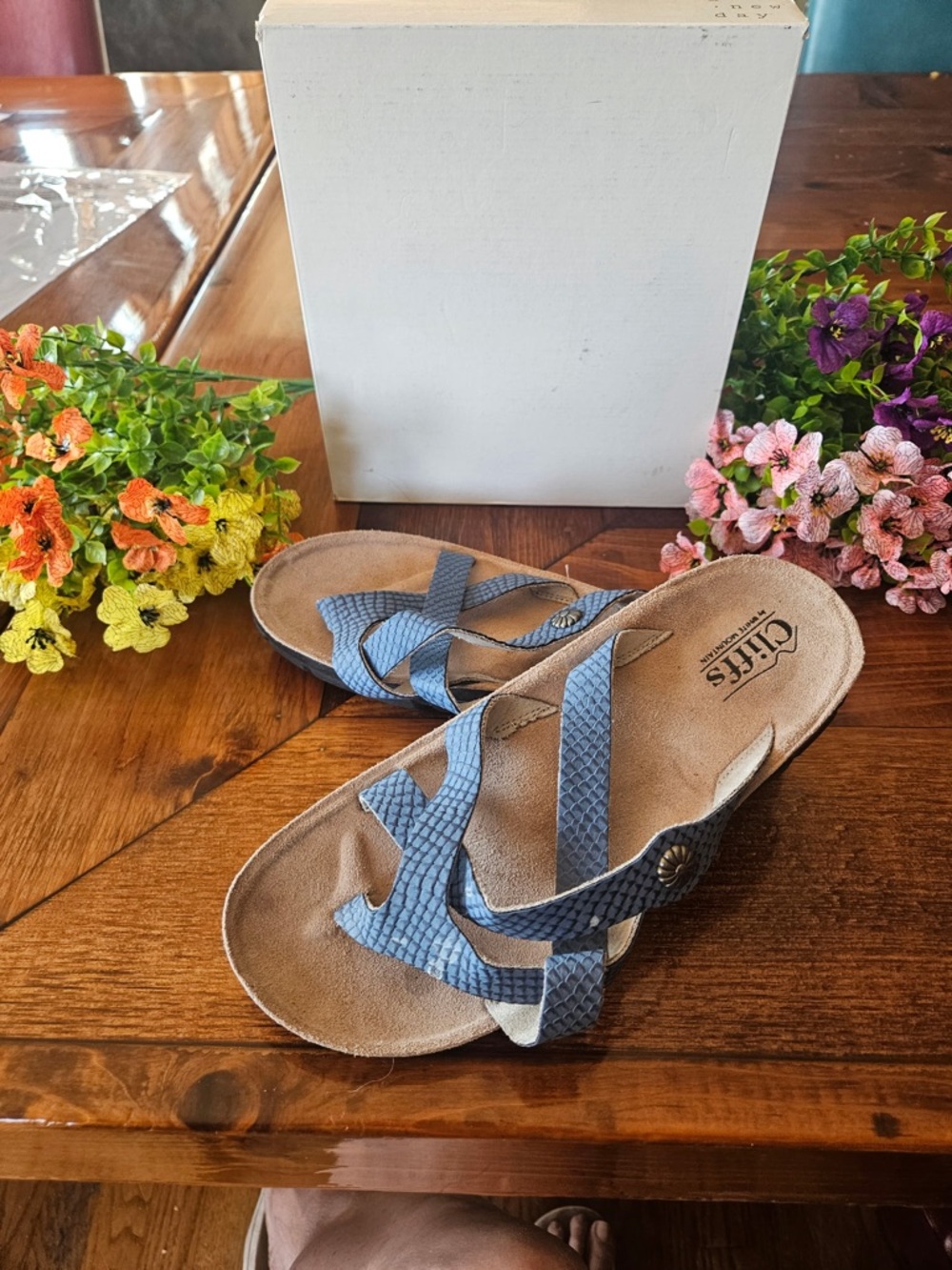 Cliffs by WHITE MOUNTAIN Navy Textured Slide Sandals